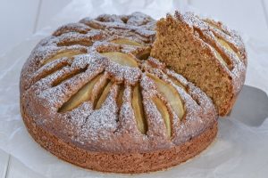torta di pere con farina integrale soffice