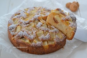 torta di pere e amaretti