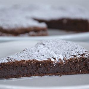 porzione di torta tenerina