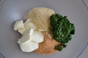 ingredienti per il ripieno dell'erbazzone dolce