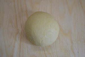preparazione impasto dell'erbazzone dolce