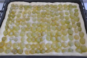 teglia di schiacciata all'uva
