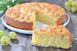 TORTA DI MANDORLE E UVA