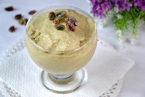 coppa di granita siciliana al pistacchio di Bronte