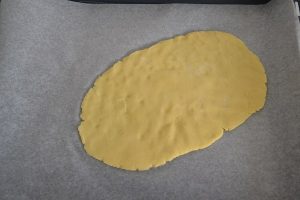 impasto del dolce con ricotta pere e cioccolato