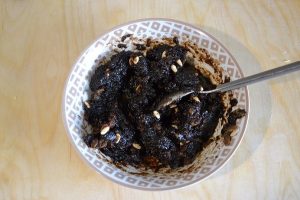 Preparazione del ripieno della pinza bolognese