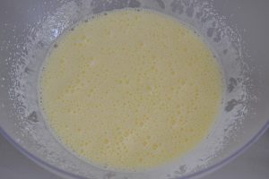 preparazione della ciambella alla melagrana
