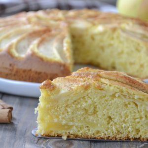 fetta di torta di mele soffice