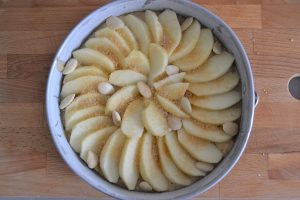 torta di mele con farina integrale da infornare