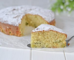 fetta di torta di kiwi con zucchero