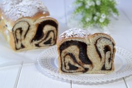 PAN BRIOCHE DOLCE ALLA MARMELLATA
