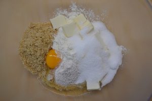 preparazione dei biscotti alle noci