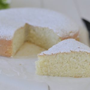 fetta di torta di albumi