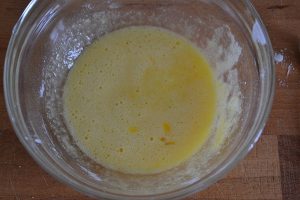 ingredienti per la ricetta del tortino al cioccolato bianco