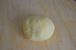 pasta frolla per la pastiera napoletana di grano