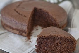 TORTA CON FARINA INTEGRALE E CIOCCOLATO