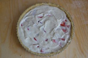 crostata ricotta e fragole con ripieno