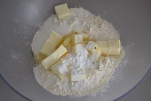 ingredienti per pasta frolla per crostata ricotta e fragole