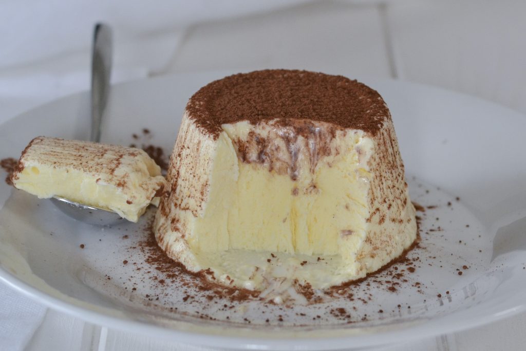 semifreddo al mascarpone servito