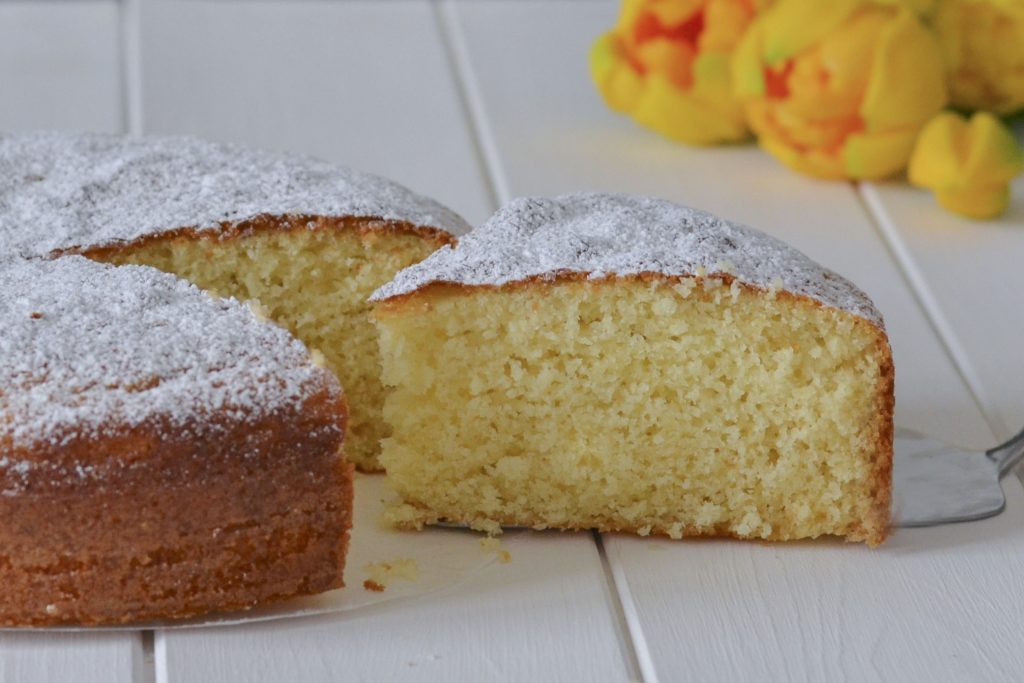 torta cioccolato bianco e cocco con zucchero