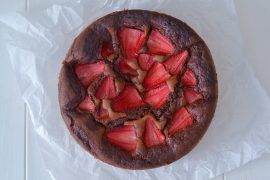 TORTA CIOCCOLATO E FRAGOLE