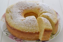 ciambella alla ricotta con zucchero