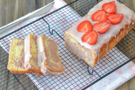 plumcake alle fragole e yogurt soffice