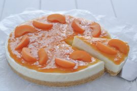 cheesecake alle albicocche con yogurt e ricotta