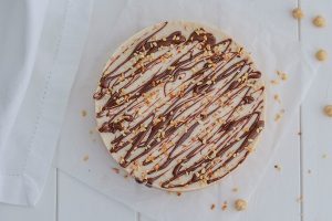 cheesecake alle nocciole servita