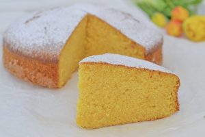 fetta di torta di carote e zucca
