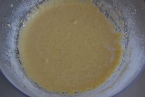 ricetta della torta di pere e nocciole