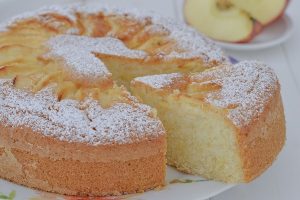 torta di mele con farina di riso soffice con zucchero