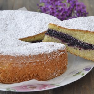 torta versata con confettura