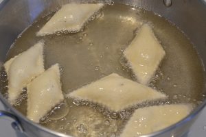 ricetta dei cenci toscani