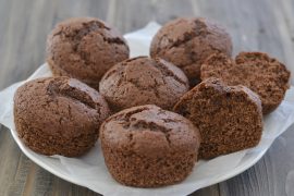 MUFFIN INTEGRALI AL CACAO