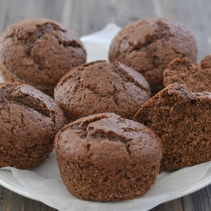 muffin integrali al cacao serviti
