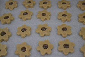 biscotti integrali con crema alle nocciole da infornare