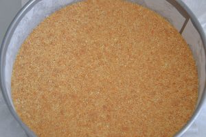 base per torta fredda con pesche e amaretti