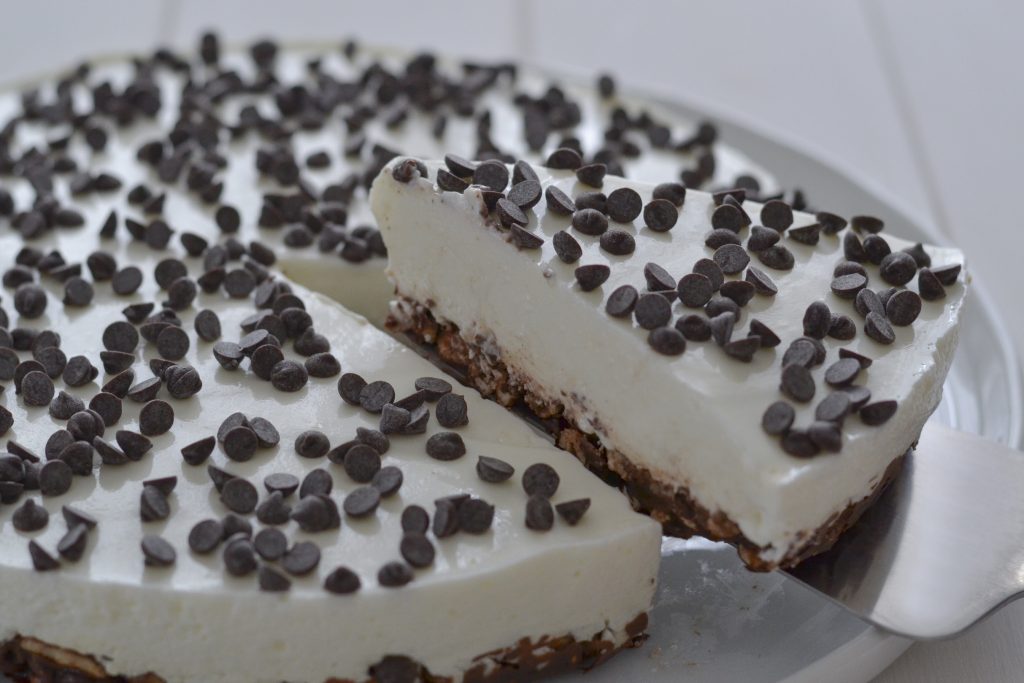 torta fredda allo yogurt greco e cioccolato