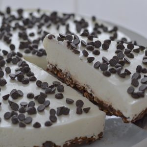 torta fredda allo yogurt greco e cioccolato