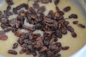 crema di mele e uvetta per sbriciolata cuor di mela