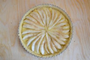 crostata di pere e crema con zenzero