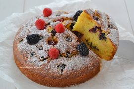 TORTA AI FRUTTI DI BOSCO
