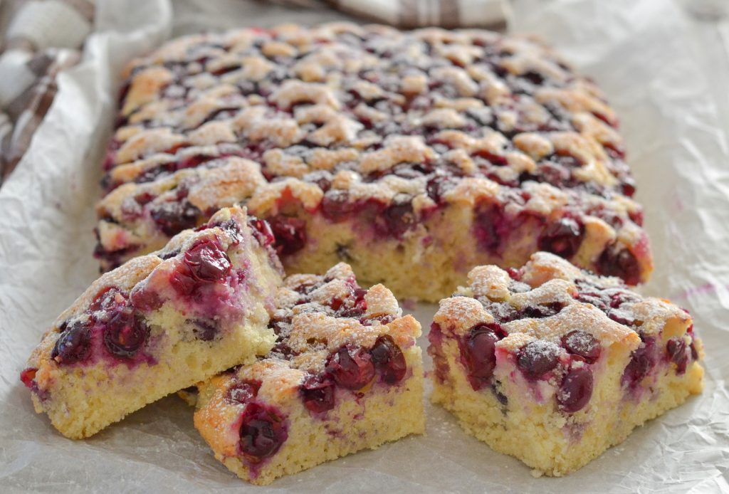 torta all'uva fragola soffice