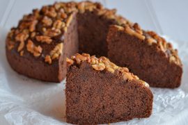 TORTA NOCI E CACAO