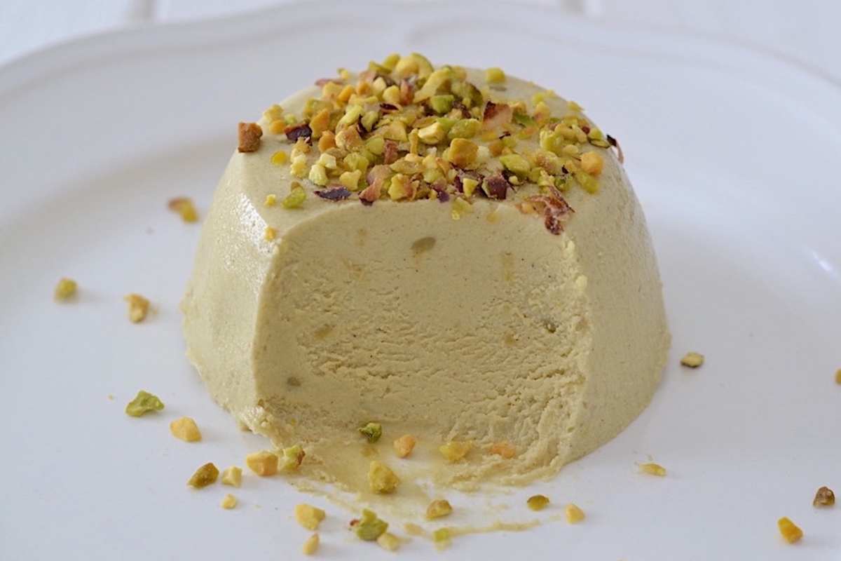 SIMIL SEMIFREDDO AL PISTACCHIO